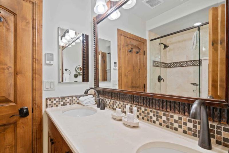 Kiva 221 By East West Hospitality Apartment Beaver Creek Luaran gambar